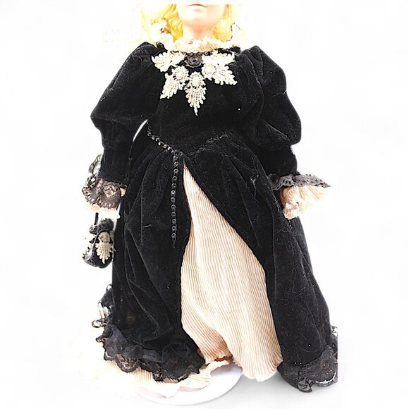The Anastasia Collection Porcelain Doll "Audrey" Victorian Style - Picture 8 of 8